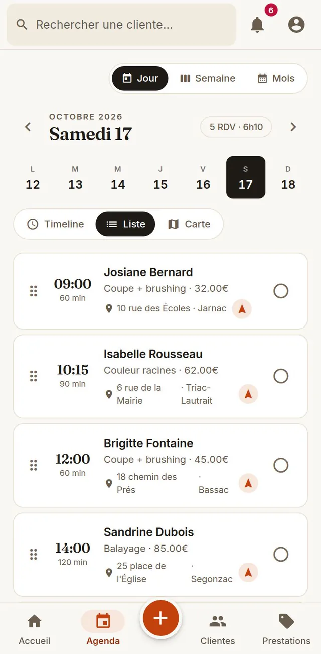 Film de l'appli : dans la liste du jour, un toucher sur le rendez-vous de Josiane Bernard, cinq étoiles, paiement par CB, Valider : la facture 2026-0034 de 32 euros est prête.